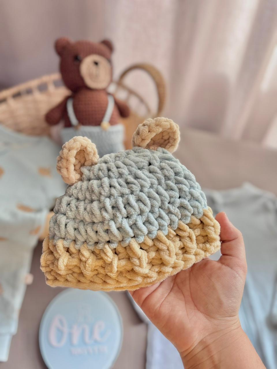 HANDMADE TWO COLOURED PLUSHY CAP [ PREORDER]