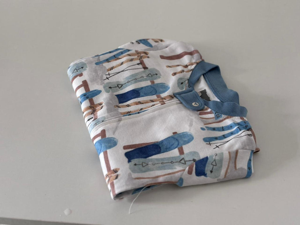 Everyday Fits: Cozy Baby Zip closure sleepsuit